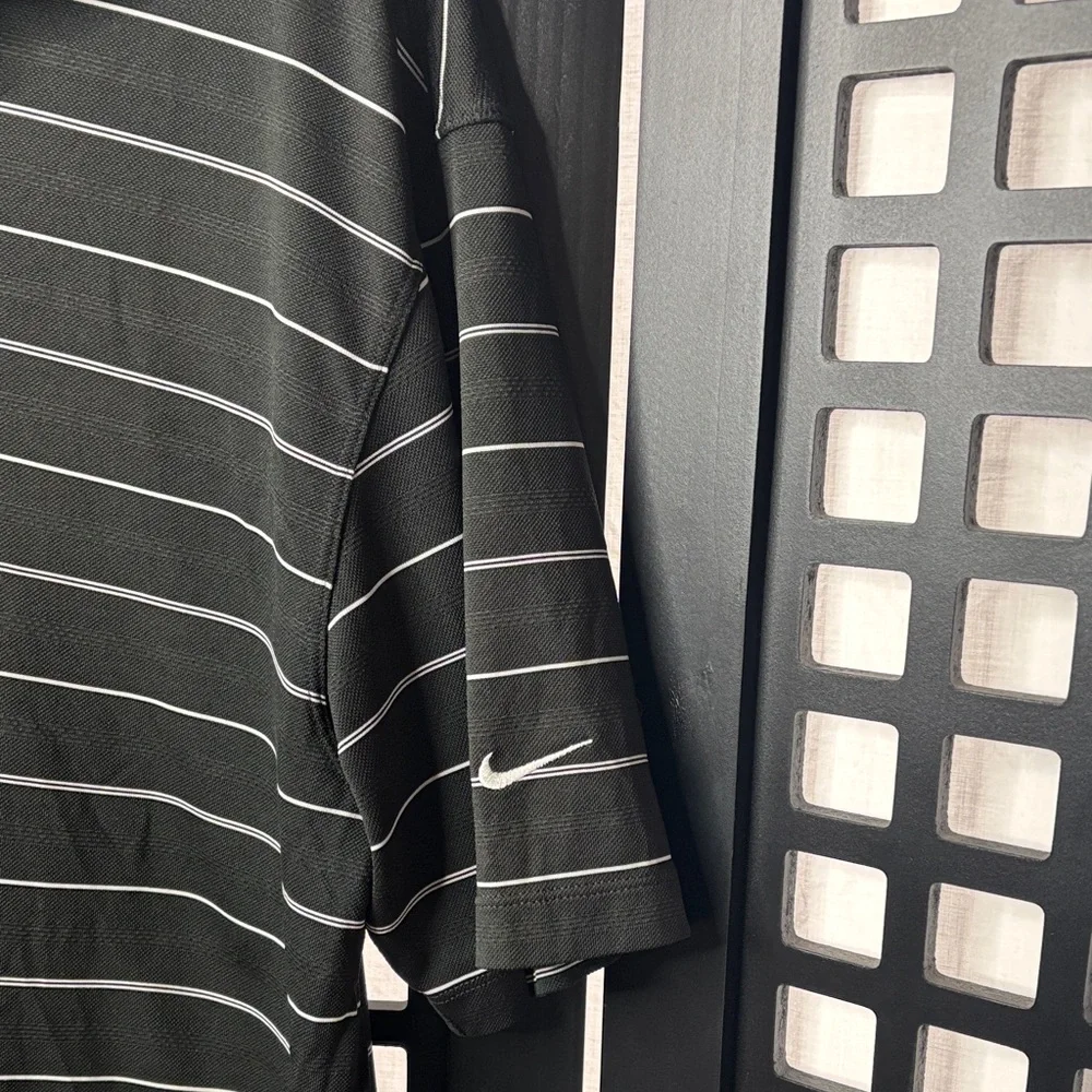 🖤 Nike Golf Black Polo Mens Large White Stripe Performance Collared 🖤 - Picture 4 of 12